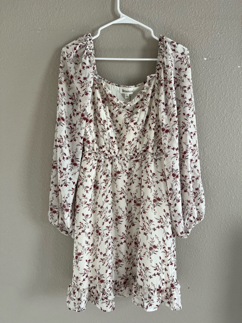 &merci Floral Ruffle-Neck Cream Dress with Red Print